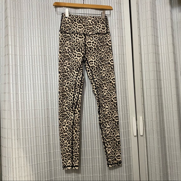 NEU Apparel Cheetah Print Leggings - Picture 2 of 4